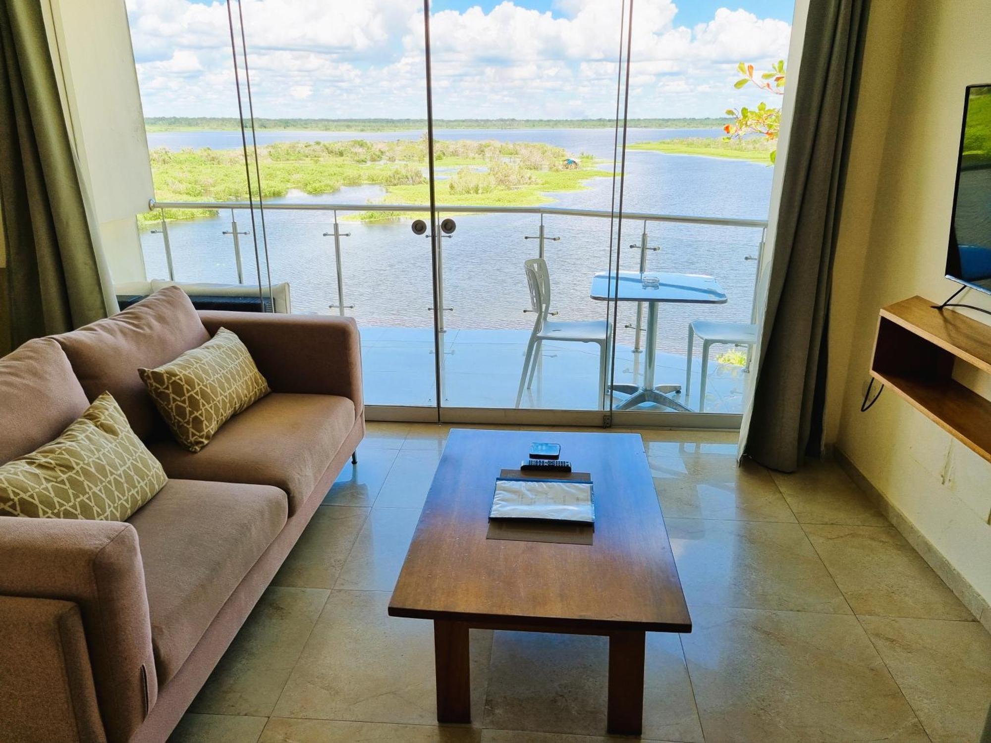 Boulevard 251 Riverside Apartments Iquitos Ruang foto